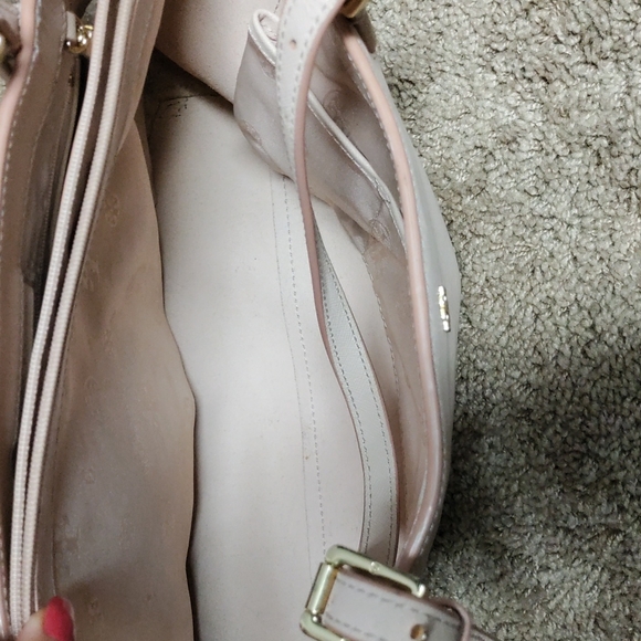 Tory Burch Blush Saffiano York Buckle Tote - Picture 9 of 13